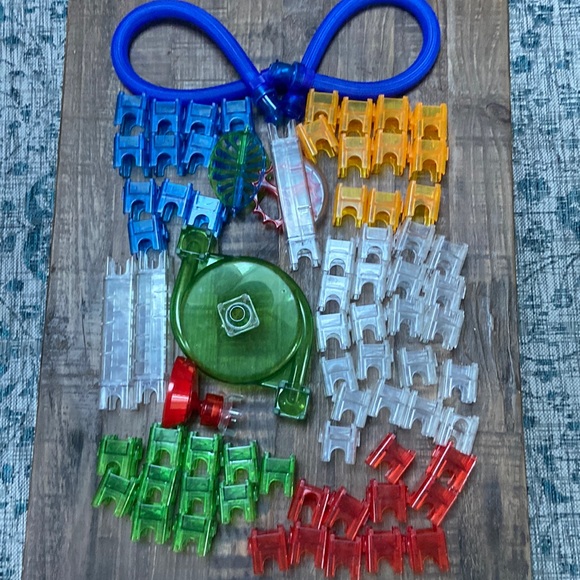 Q-ba Other - Q-Ba marble maze building blocks and stunt accessories 73 pc STEM Creative gift